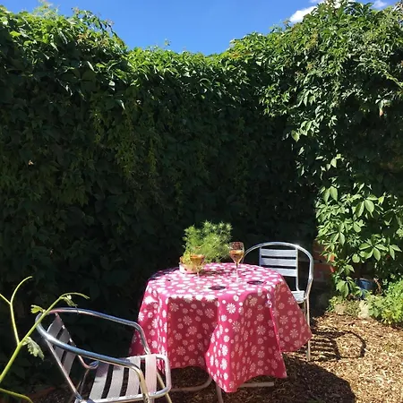 Apartment Gaestezimmer Mit Terrasse *